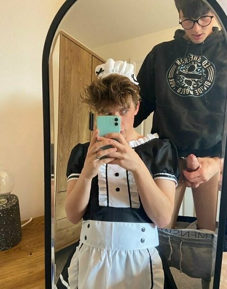 shredtaculartease jolie actrice photo