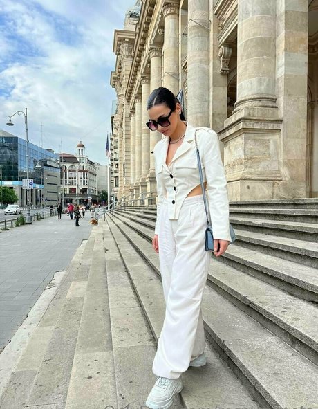 roseysweets étoile de l'art galeries