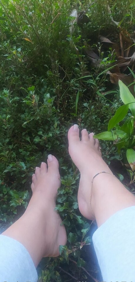 lila974974 actrice érotique des photos