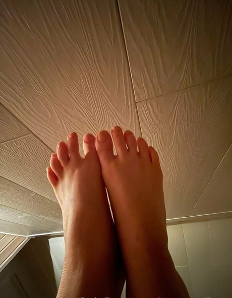 toesonglitter modèle érotique archive