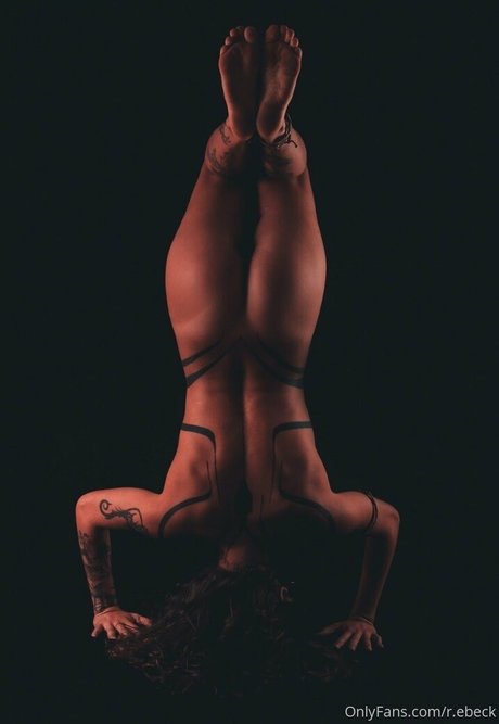 cameltoe uniquementfans hd nue img