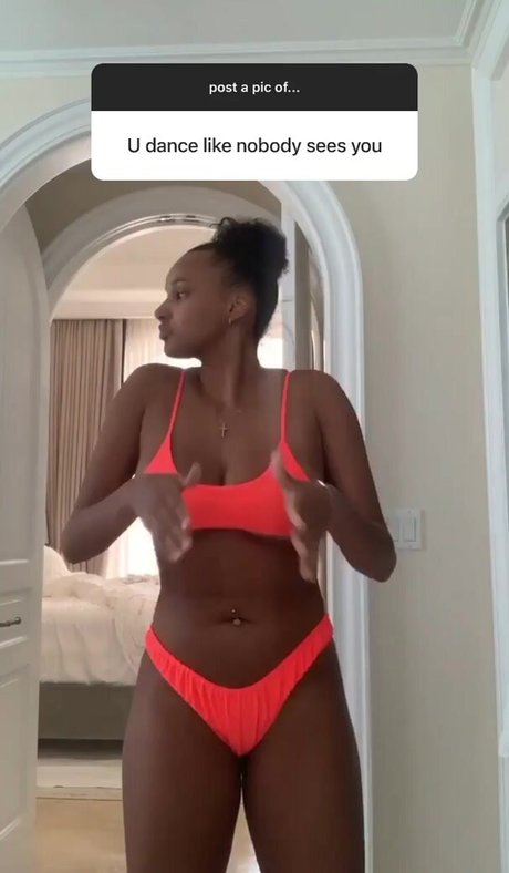 Ashley Nicole Williams mannequin collection