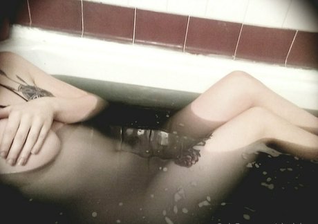 xlaylalove modèle pornographique photo