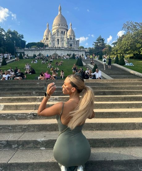 Maria Brunn étoile sexy galerie