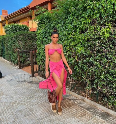 Zoe Bayona star du porno gratuit image