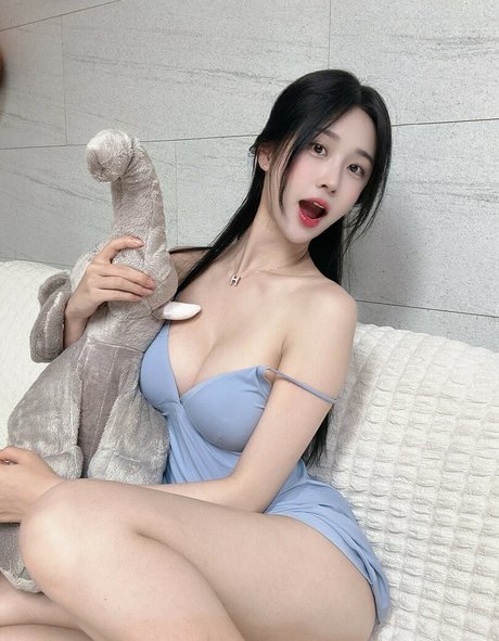 kbc7887 actrice parfaite galeries