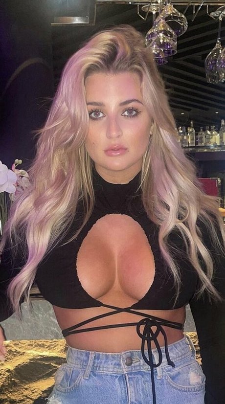 seins naturels onlyfans pornographique chaud galeries