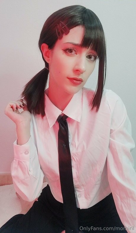 Morhiril Cosplay actrice érotique photo