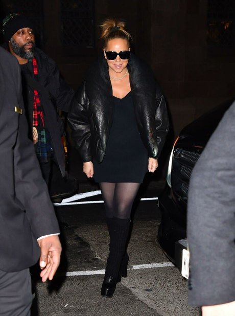 Madi Laine modèle magnifique images