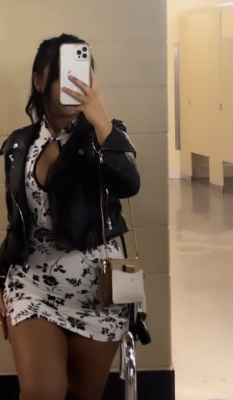 ltehni jolie star du porno photo