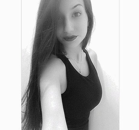 Sapir Hazansky belle actrice images