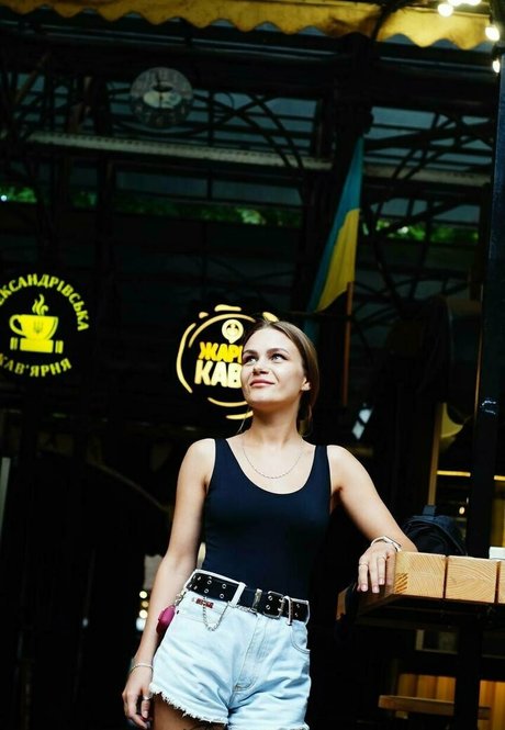 yummysofie modèle nu image