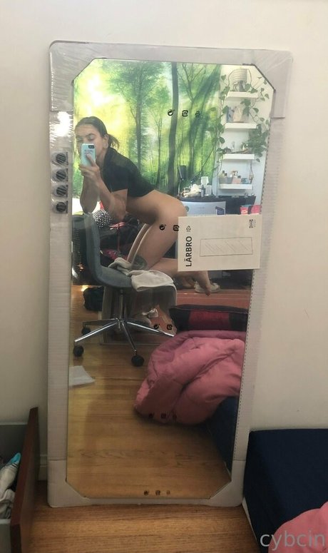 cybcin actrice exclusive archive