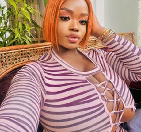 Chanel La Croix art étoile collection