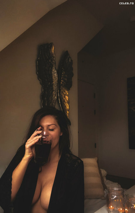 Miss Marie Elisabeth star du porno parfaite galerie