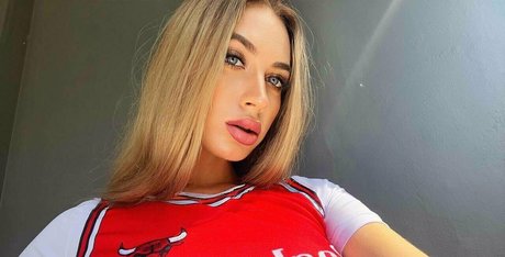 lolaa fansvip star du porno belle image