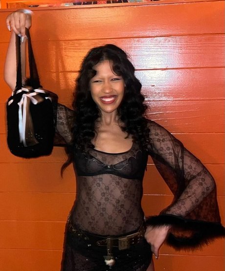 Rappers Daughters actrice libre archive