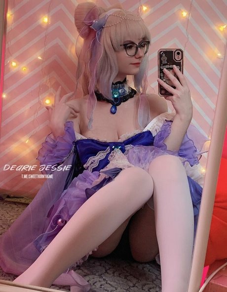 Dearie Jessie modèle xxx archive