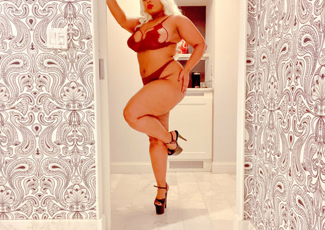 karminyates étoile xxx photos