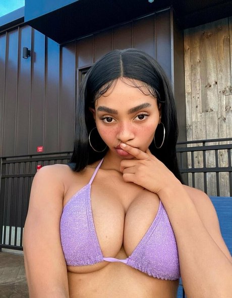 femmes célèbres onlyfans nus pornographiques collection