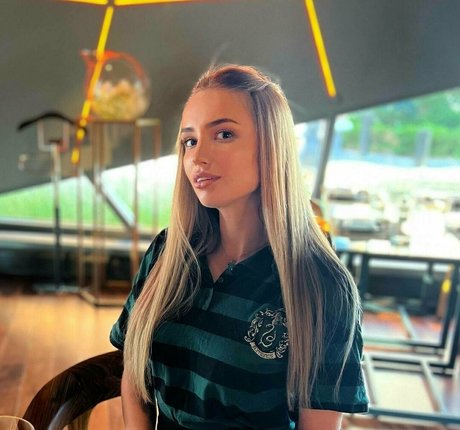 santase modèle photo