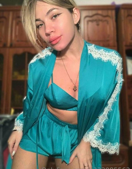 sandraa love top star images