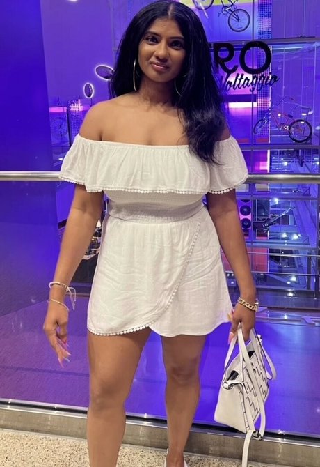 MzKora actrice collection