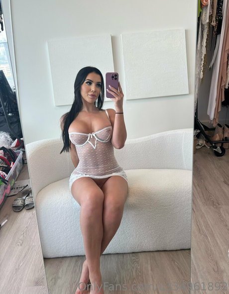 dessy girl modèle magnifique img