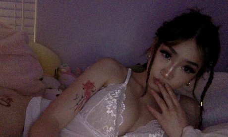 Harmonee Yang actrice hd galerie