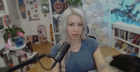 Alanah Pearce actrice pornographique images