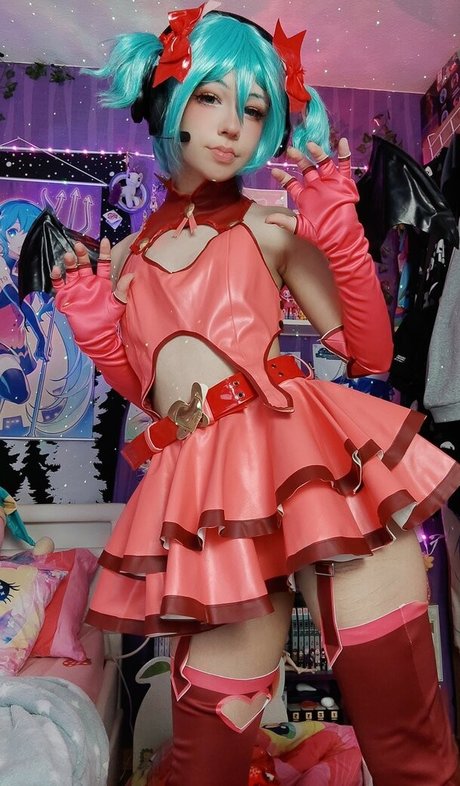 Haltsmanu actrice hd photos