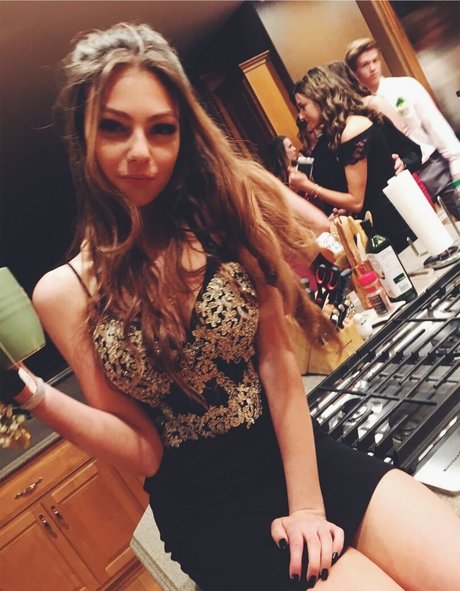 Elena Lukin Profilfoto