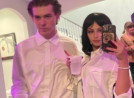 fans gothiques asiatiques uniquement nue en haute qualité photos