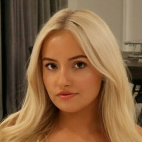 Georgiee Johnston beau modèle archive