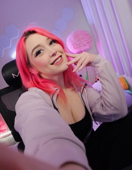 Itsqueenmanda étoile nue photo