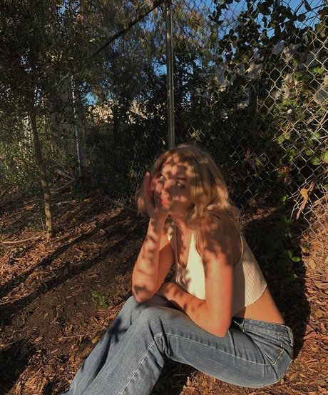 Anika Grace art de star du porno photos