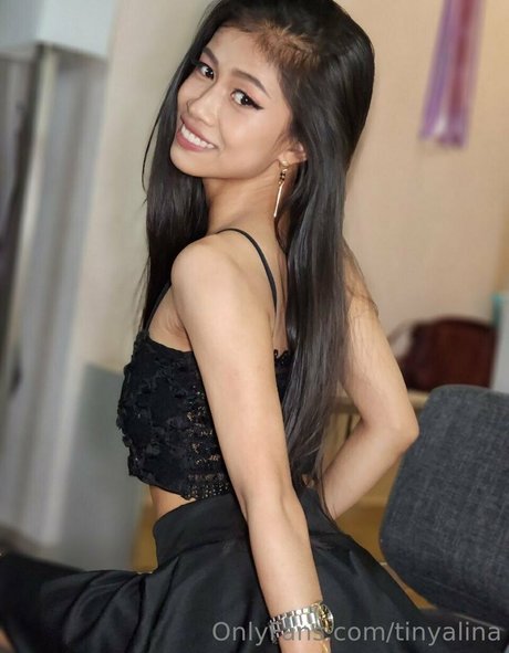 tinyalinaa modèle de sexe archive