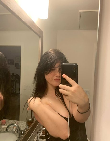 lewdkumi étoile de l'art collection