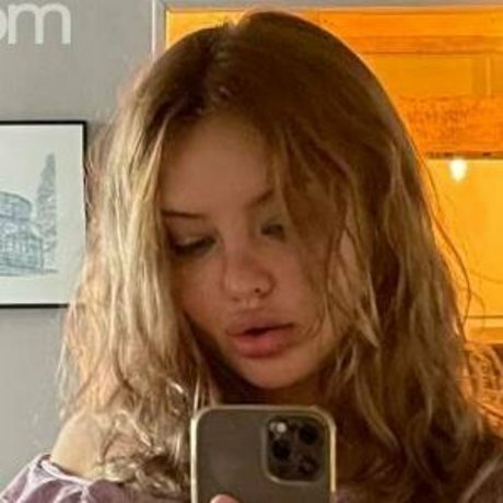 Anastasia Tadoucesirene actrice de sexe image