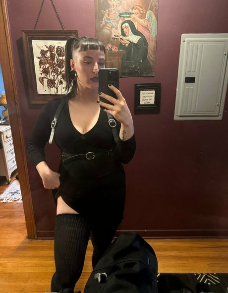 nyxxx at night modèle sympa image