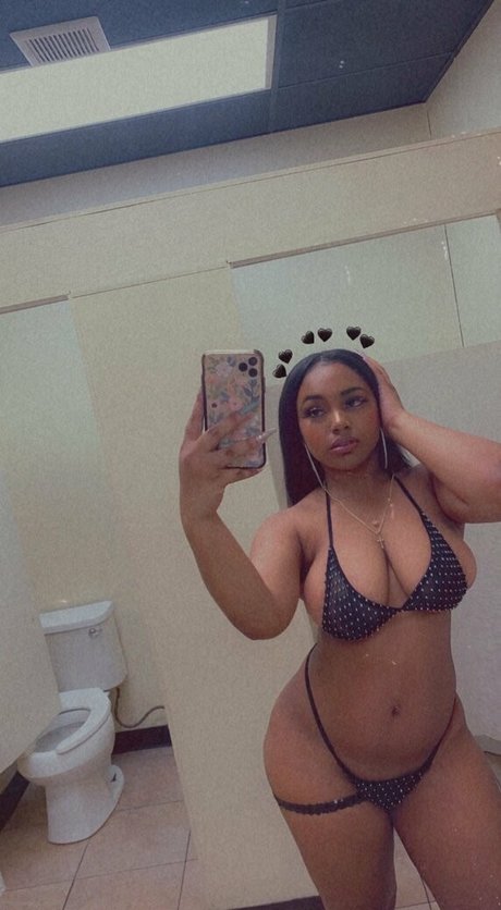 theedommee étoile érotique galerie