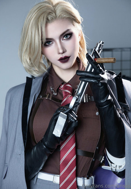 Arisa S star du porno chaude photo