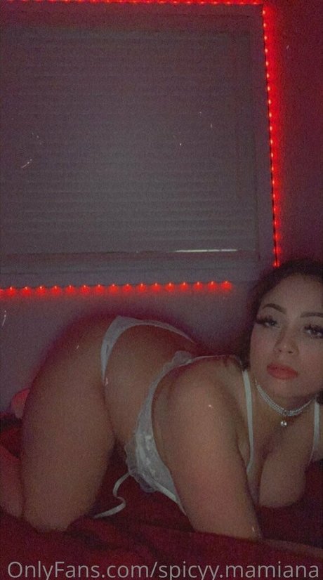 spicyy mamiana jolie actrice photo