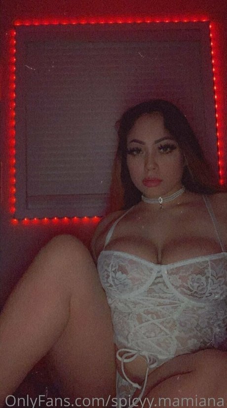 spicyy mamiana actrice adulte images