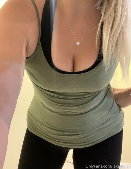 lexaaknox étoile adulte archive