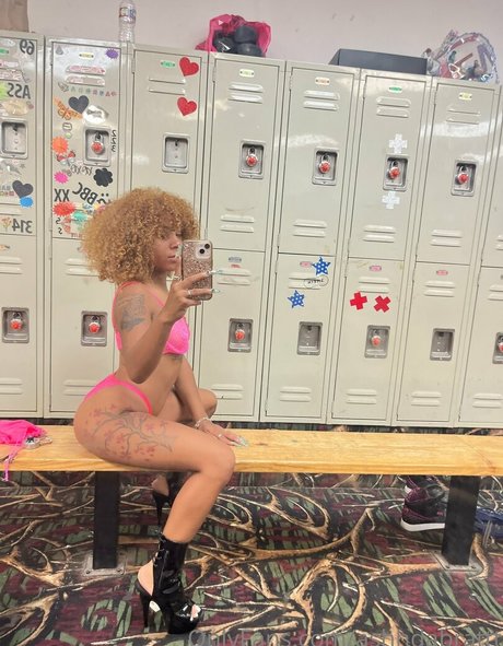 ashhdabrattt xxx étoile img