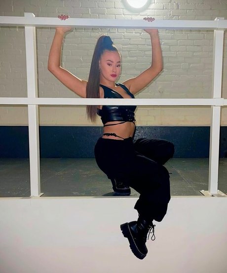 Sydney Etherington modèle joli photos