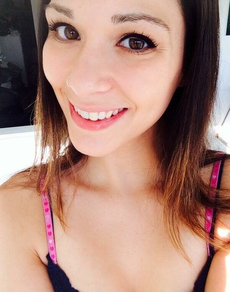 adrienneadora étoile magnifique images