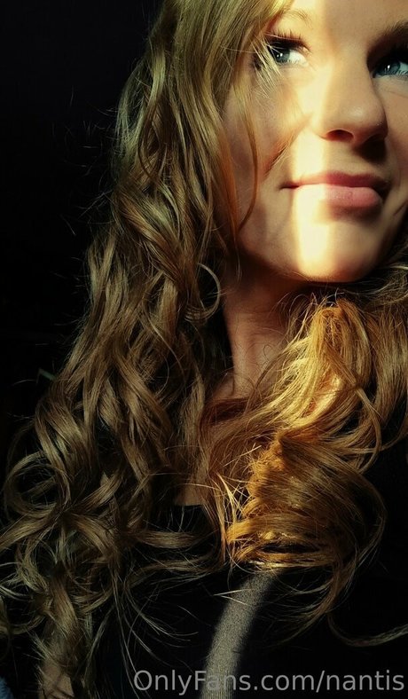 nantis star du porno de haute qualité image