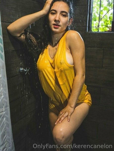 Keren Canelon star du porno en haute qualité collection